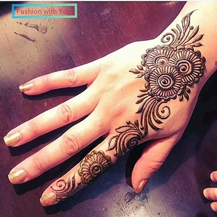 most beautiful easy step mehandi design for Eid 2020