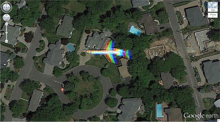 Pourquoi y a-t-il un avion en pleine forêt visible sur Google Maps