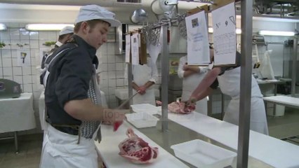 Top News - Virusi në thertore/ Kthehet izolimi në Gjermani!