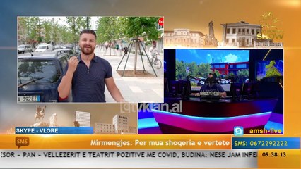 Rikthehet tradita e vjeter ne plazhe, te gjithe me çadra me vete