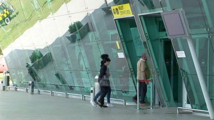 Top News - Vendimi i ministries/ Rinas, nga e hëna nisin fluturimet