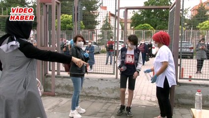 (20 Haziran 2020) 31 BİN 500 ÖĞRENCİ İYİ BİR LİSEYE GİREBİLMEK İÇİN TER DÖKTÜ