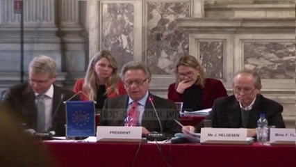 Venecia “rrëzoi” qeverinë/ Komentet e komisionit për “Kushtetuesen” dhe “Antishpifjen”
