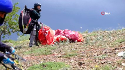 'Doğanşar' yamaç paraşütçülerini hayran bıraktı