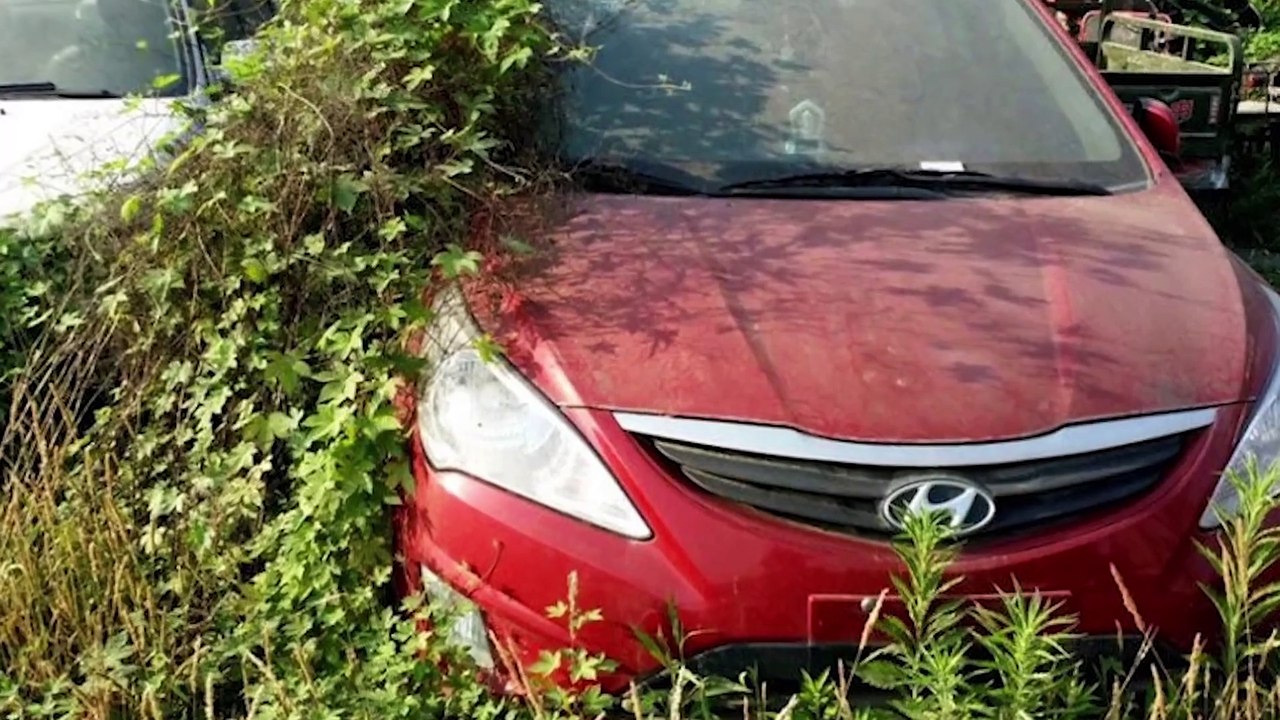 10 Most Amazing Abandoned Vehicles