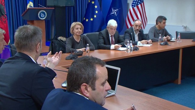 „Премиер албанец“, ДУИ ги напаѓа СДСМ и ВМРО ДПМНЕ како противници