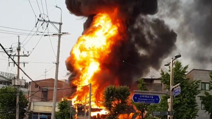 서울 안암동 오토바이 대리점 화재..."인명피해 없어" / YTN