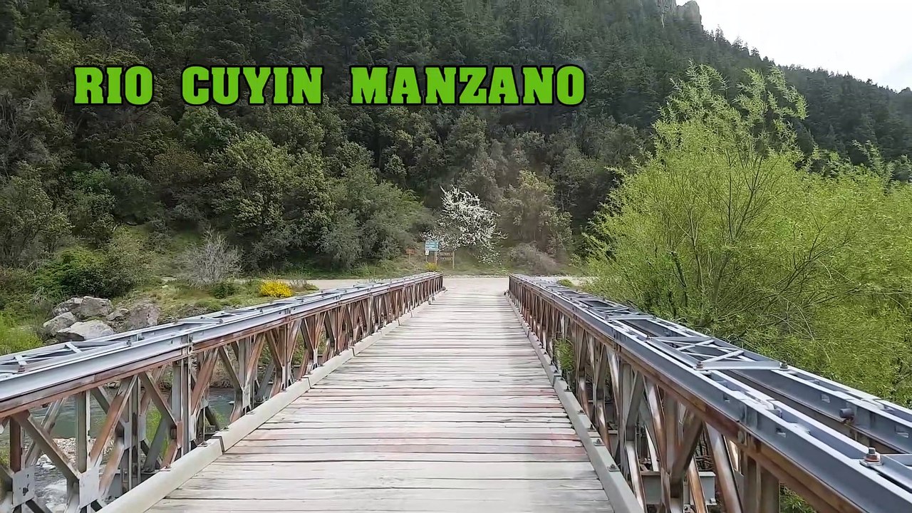 TOURS DESDE CONFLUENCIA A VILLA TRAFUL, POR RUTA 65, NEUQUEN, ARGENTINA-