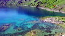 O, Türkiye'nin en büyük krater gölü... Nemrut Krater Gölü'nün muhteşem manzarası havadan böyle görüntülendi