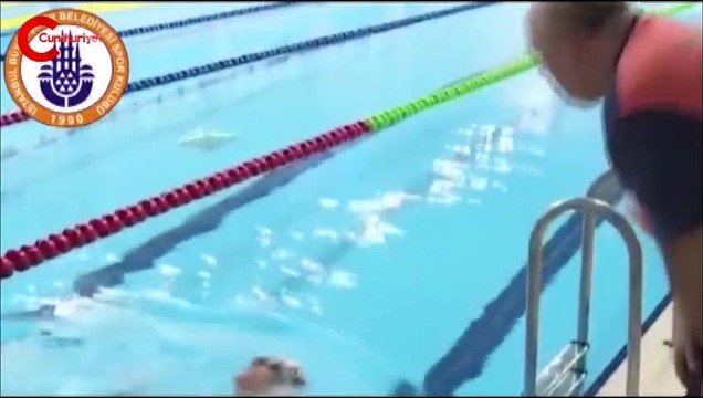 İstanbul BBSK'dan ağlatan baba-oğul videosu!