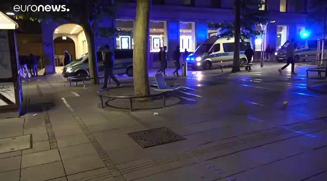 Violentes émeutes à Stuttgart entre groupes de jeunes et forces de l'ordre