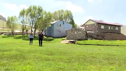 Bakan Çavuşoğlu Babalar Günü'nü kutladı: Mutluluk gözyaşları