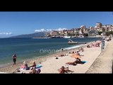 Ora News - Fundjava ''gjallëron'' plazhet: Kosovarët dhe lindorët shpresë për sezonin turistik