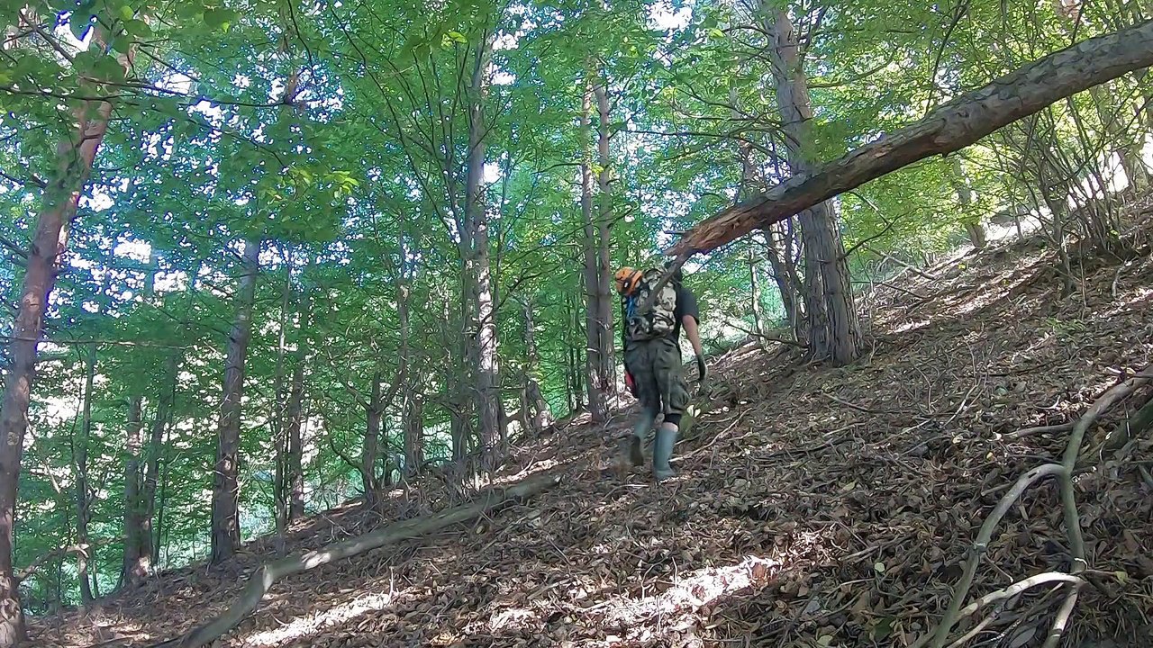 Štôlňa - dobývka -  Štiavnické vrchy (www.Dokumenty.TV)