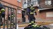 16 personas intoxicadas tras un incendio en una vivienda en San Blas (Madrid)