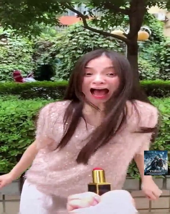 what beautiful girl Sit down have eggs hahaha - what beautiful girl Sit down have eggs hahaha...