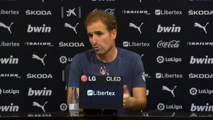 El Valencia aprovecha la fragilidad de Osasuna (2-0)