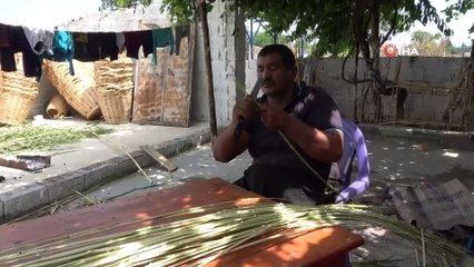 Lüks apartman sakinlerinin sepeti romanlardan