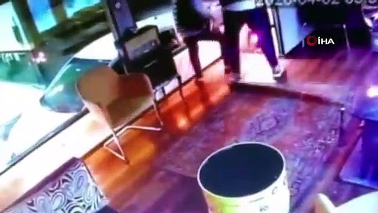 Şaka yapmak isterken arkadaşını tinerle yaktı!