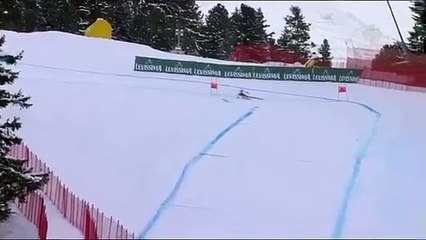 Sport : Descente à ski... sur un seul ski