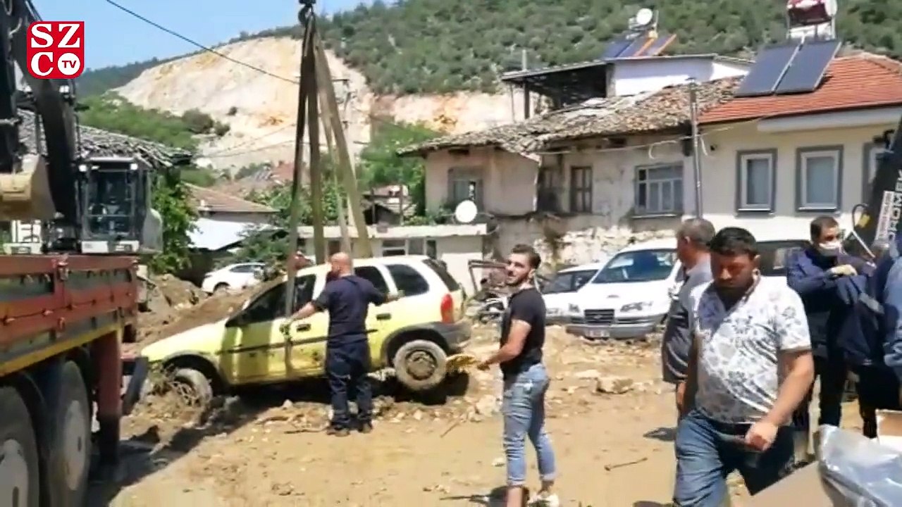 Bursa'da, sel felaketinde ölü sayısı 5'e yükseldi