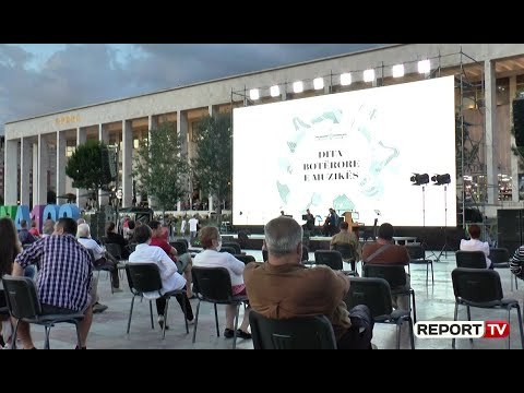 3 muaj pas izolimit, artistët koncert në shesh, publiku: Duhet të ketë më shumë aktivitete të tilla!