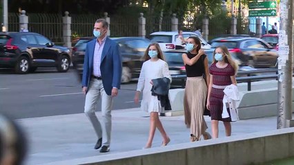 Los Reyes y sus hijas asisten a los Teatros del Canal para apoyar al mundo de la cultura