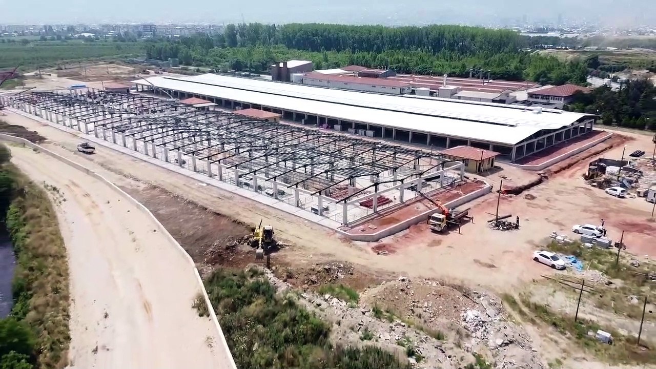 Bu tesis elektriğini güneşten üretecek