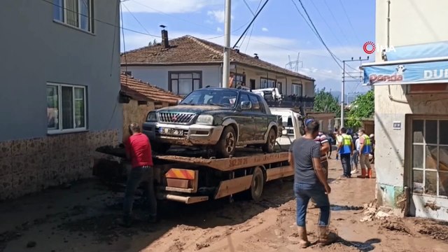 Bursa’daki sel felaketi evleri harabeye çevirdi