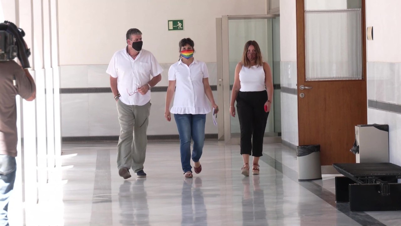 Teresa Rodríguez, en rueda de prensa en el Parlamento andaluz