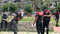 İzmir’de polisten maske denetimi: Maske takmayana 900 lira ceza
