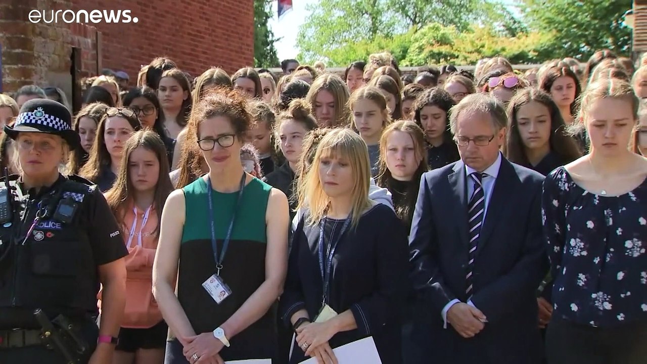 Trauer in Reading: Schule gedenkt mit Schweigeminute