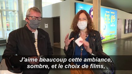 A Paris, les cinéphiles ravis de retrouver les salles obscures