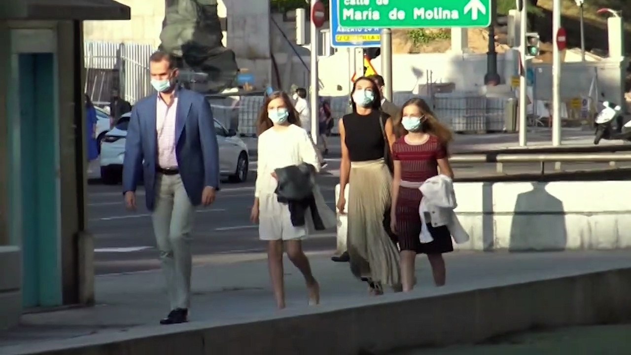 La Casa del Rey negocia una entrevista de Felipe VI con el filopodemita Broncano en ‘La resistencia’ de Movistar +