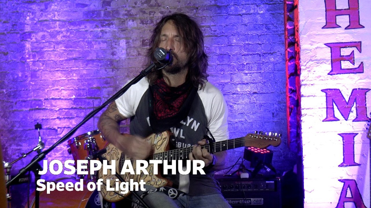 Dailymotion Elevate: Joseph Arthur - "Speed of Light" live at Cafe Bohemia, NYC