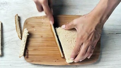 avraham chaim kerendian Chef cooking-french-toast-with-banana