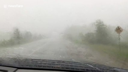 Difficult driving conditions as thunderstorm brings heavy rain to Quebec