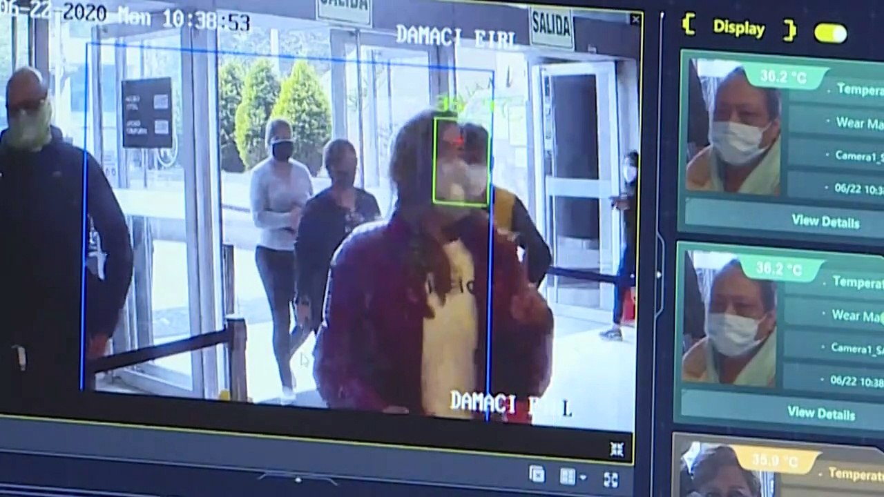 Perú reabre centros comerciales para salvar su economía colapsada por la pandemia