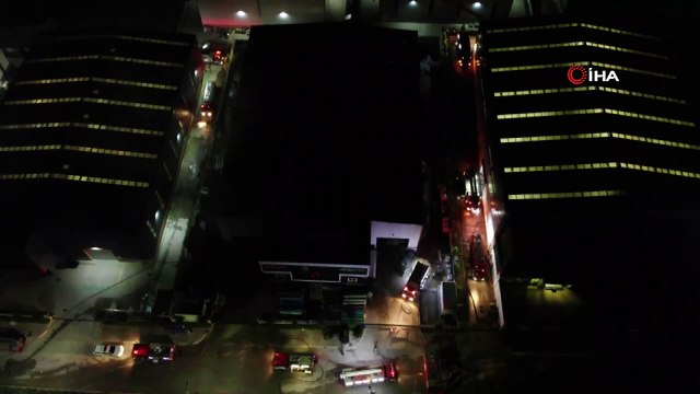 Kocaeli'de suni çim fabrikasında çıkan yangın 3 saatte söndürüldü