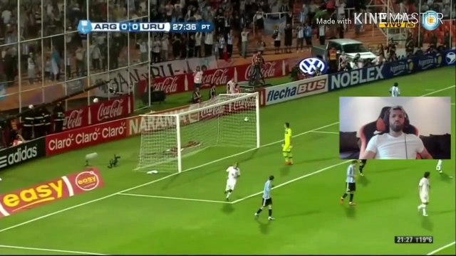 EL KUN REACCIONA AL PARTIDO DE ARGENTINA VS URUGUAY - MEJORES MOMENTOS