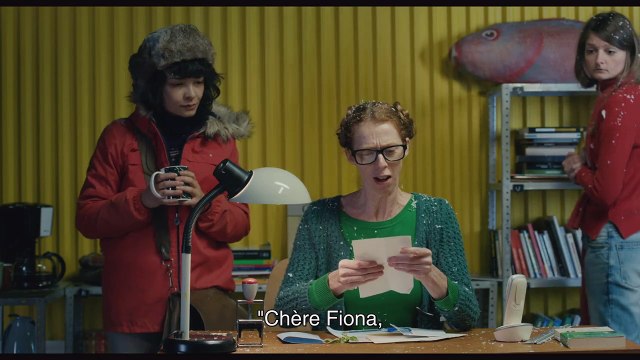 Paris pieds nus (2017) - Bande annonce