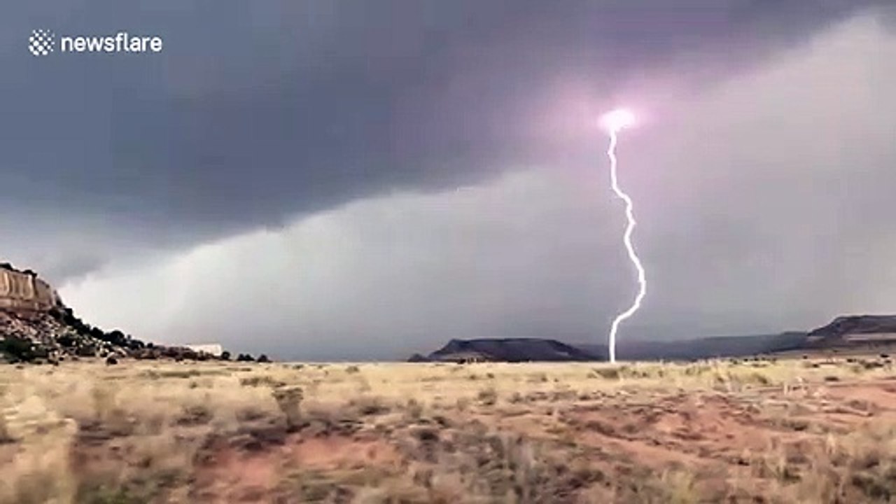 Stormchaser catches lightning in a bottle with slo-mo shot in Colorado's Sheep Pen Canyon