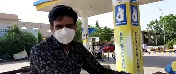 किसानों पर पड़ी मार