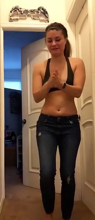 Sport : la barre de traction lâche d'un coup !