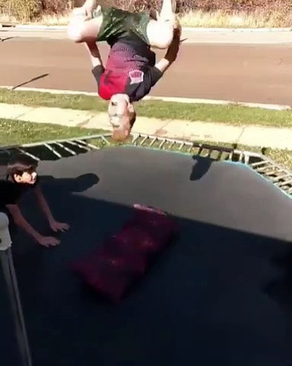 Epic Funny Fail ll flip fails ll TRY NOT TO LAUGH (3)