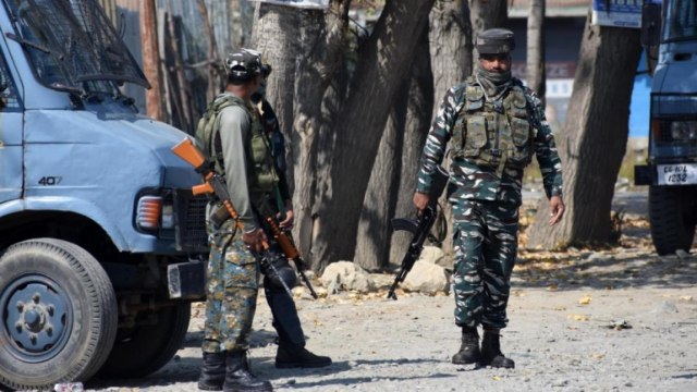 J&K: 3 terrorists, 1 CRPF jawan killed in Pulwama encounter