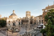 Diez destinos para realizar un viaje sola por España