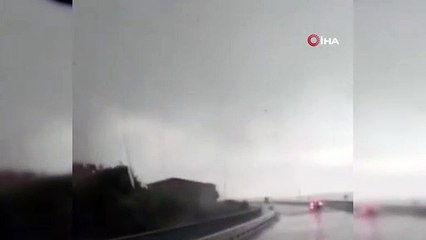 Aracıyla hortumun içinden geçti