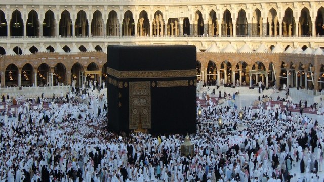Indian will not travel for Haj: Here's what Naqvi said