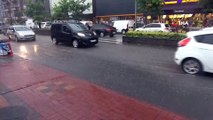 Zonguldak'ta kuvvetli yağış nedeniyle araçlar arızalandı, trafikte uzun kuyruklar oluştu